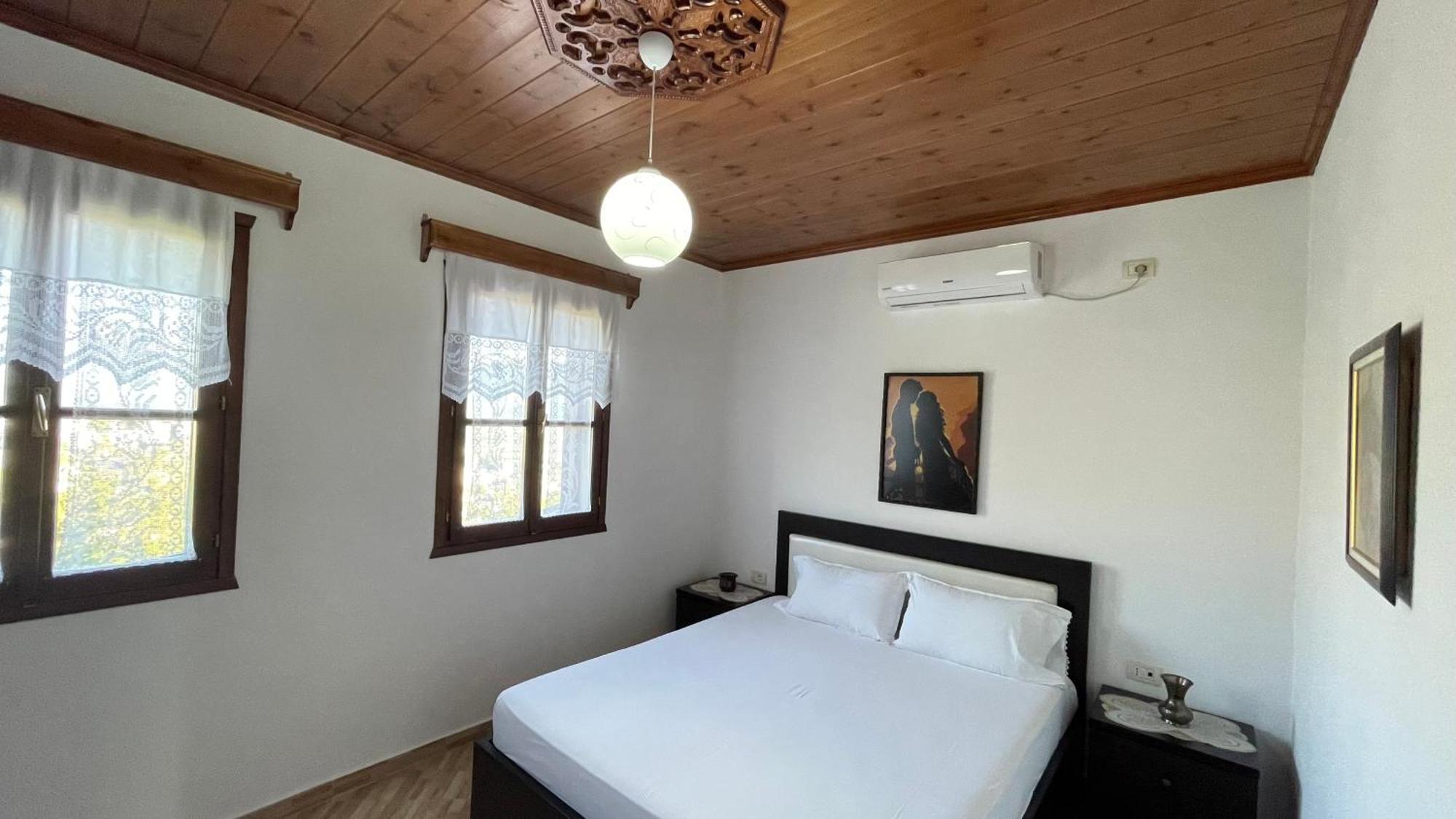 Denis Guesthouse 1930 Αργυρόκαστρο Εξωτερικό φωτογραφία