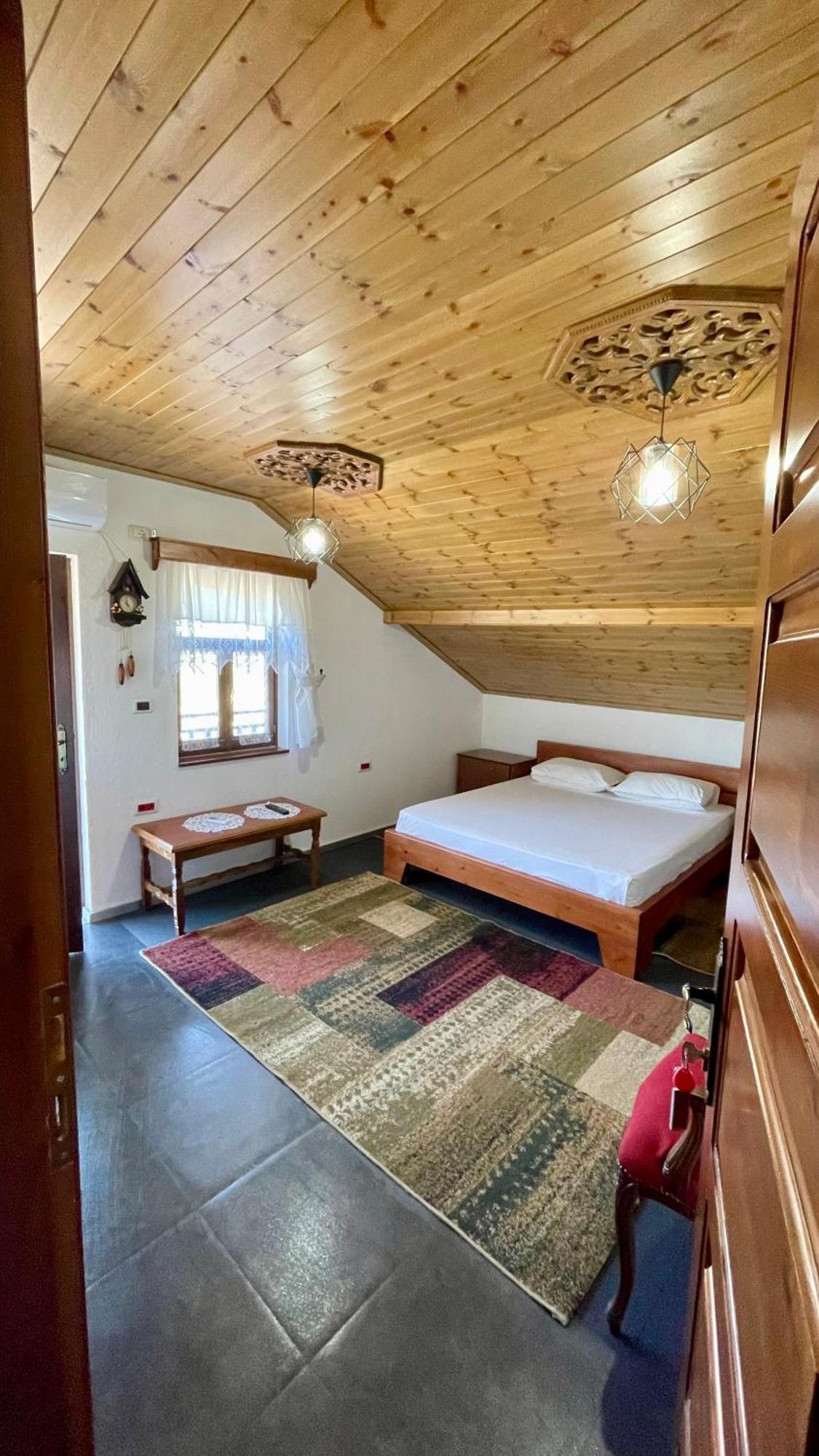 Denis Guesthouse 1930 Αργυρόκαστρο Εξωτερικό φωτογραφία